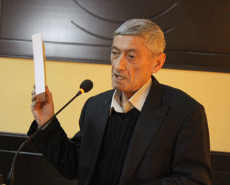 Mütəfəkkirin şəxsiyyəti - Vaqif Yusifli Mütəfəkkirin şəxsiyyəti - Vaqif Yusifli