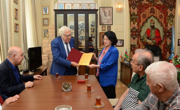 Bəstəkarlar İttifaqı Anarı “Üzeyir Hacıbəyli” medalı ilə təltif edib