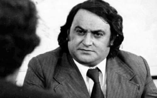 İndi mən atamdan bir yaş böyüyəm... - "Dördüncü divar" layihəsinin qonağı aktyor Səməndər Rzayevin qızı Rübabə Səməndərdi İndi mən atamdan bir yaş böyüyəm... - "Dördüncü divar" layihəsinin qonağı aktyor Səməndər Rzayevin qızı Rübabə Səməndərdi