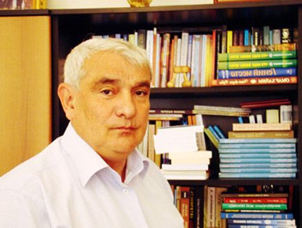 "O, işığa deyil, hüzura layiqdir"... - Əvvəl-axır yazılanlar - Kamal Abdulla yazır "O, işığa deyil, hüzura layiqdir"... - Əvvəl-axır yazılanlar - Kamal Abdulla yazır