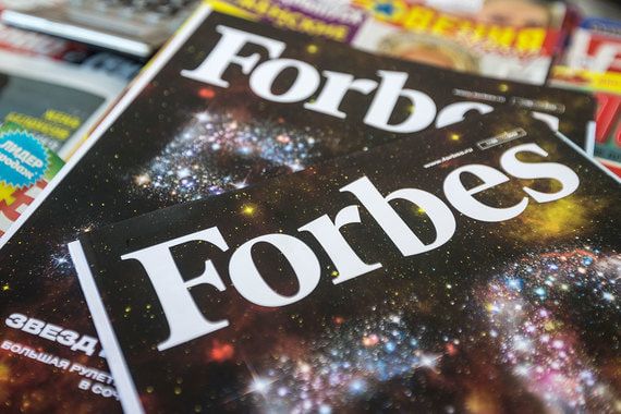 FORBES 2018-ci il üçün kitab satışından milyonlar əldə edən yazıçıların adını açıqladı