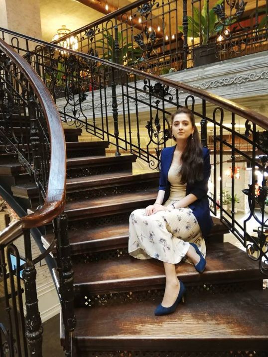 Özünə aid bir Zirzəmi... - Cahanxanım Seyidzadə yazır Özünə aid bir Zirzəmi... - Cahanxanım Seyidzadə yazır