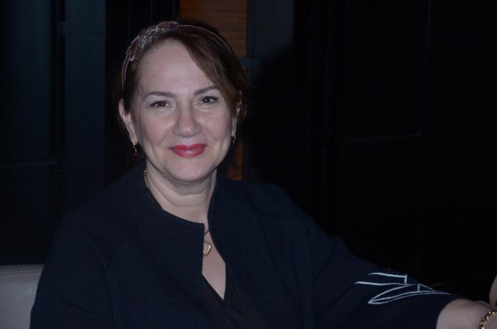 Biz aktyorlar həmişə yeni obraza başlayanda daxilən sıfırlanırıq... - "Dördüncü divar" layihəsində aktrisa Zemfira Əbdülsəmədovadır Biz aktyorlar həmişə yeni obraza başlayanda daxilən sıfırlanırıq... - "Dördüncü divar" layihəsində aktrisa Zemfira Əbdülsəmədovadır