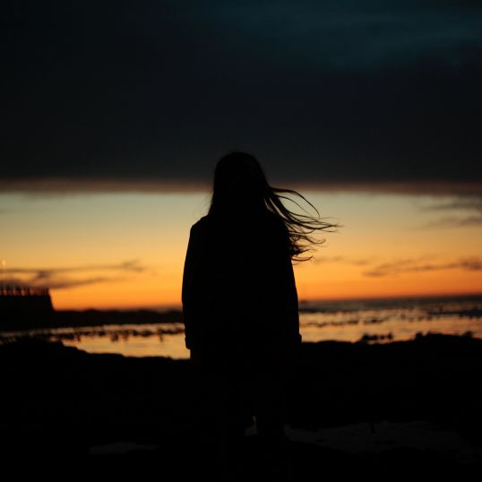 Saçlarından asılan qız... - Meyxoş ABDULLAH - hekayə Saçlarından asılan qız... - Meyxoş ABDULLAH - hekayə