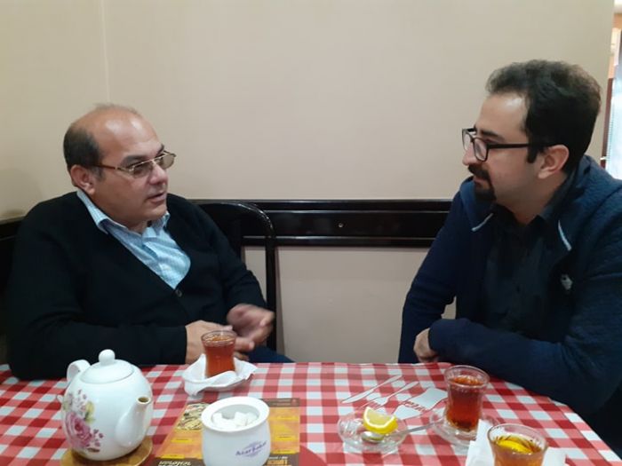 "Essevarı yazılara sərbəst şeir demək olmaz" - "Sənət hücrəsi"nin budəfəki qonağı gənc şair Ümid Nəccaridir "Essevarı yazılara sərbəst şeir demək olmaz" - "Sənət hücrəsi"nin budəfəki qonağı gənc şair Ümid Nəccaridir
