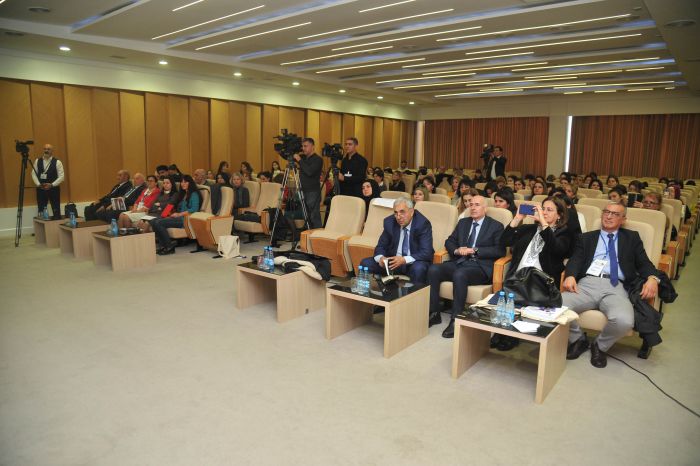 "III Dərgi Qara dəniz Beynəlxalq Sosial Elmlər Simpoziumu" keçirilib "III Dərgi Qara dəniz Beynəlxalq Sosial Elmlər Simpoziumu" keçirilib