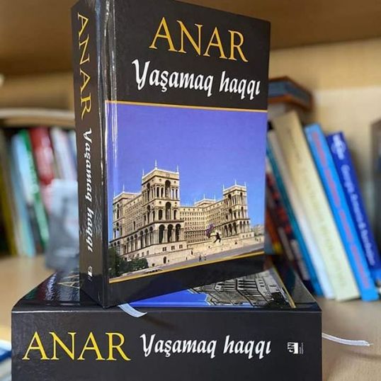 Xalq yazıçısı Anarın yeni kitabı işıq üzü görüb