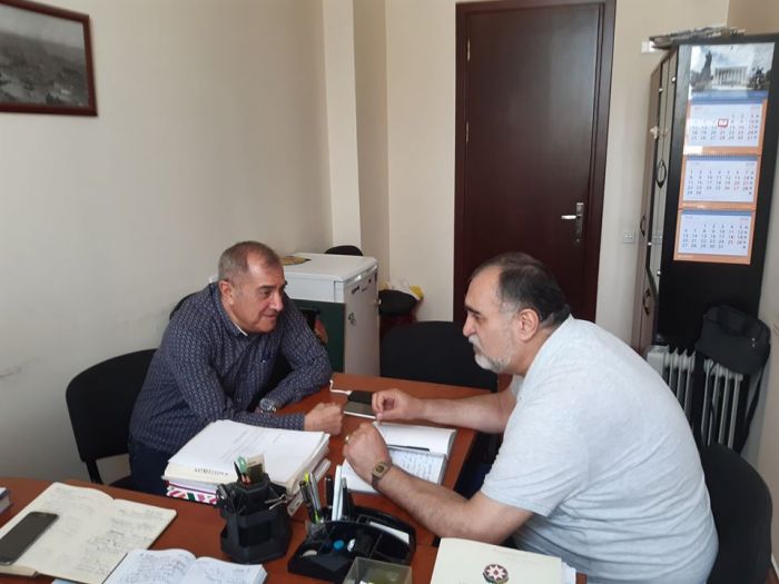 Cahangir Məmmədov: “Sanki atam illər əvvəl ölümünün,  son anının avtoportretini yaratmışdı” Cahangir Məmmədov: “Sanki atam illər əvvəl ölümünün,  son anının avtoportretini yaratmışdı”