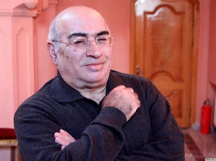 Bir az da Vaqif İbrahimoğlunun teatrından - Niyazi Mehdi yazır Bir az da Vaqif İbrahimoğlunun teatrından - Niyazi Mehdi yazır