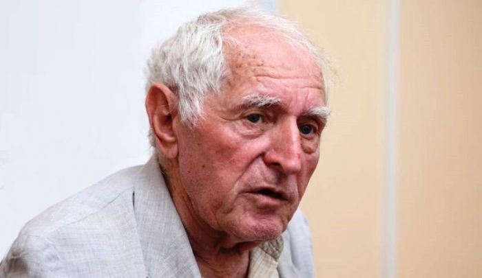 Əvvəl bir yağış yır-yığışından - Vaqif  Nəsib Sarıhüseynoğlu Əvvəl bir yağış yır-yığışından - Vaqif  Nəsib Sarıhüseynoğlu