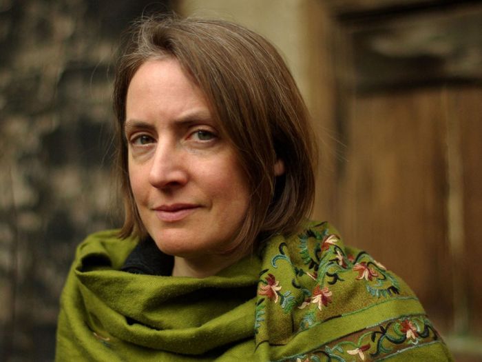 Yazmaqla çevirmək arasındakı məsafə... - İzabel Farqo Kole ilə söhbət Yazmaqla çevirmək arasındakı məsafə... - İzabel Farqo Kole ilə söhbət