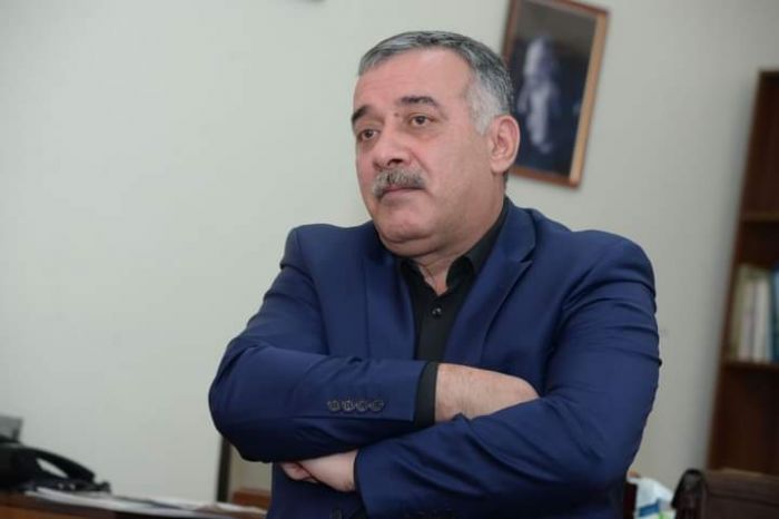 "Ədəbiyyat qəzeti"nin baş redaktoru Azər Turan moderator.az saytının sorğusunu cavablandırıb