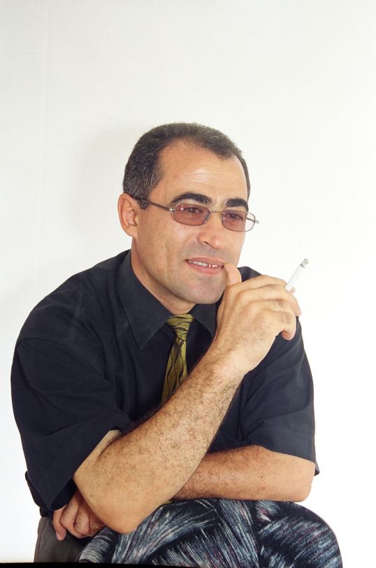 Yazılar bəy libasında - ƏLABBAS Yazılar bəy libasında - ƏLABBAS