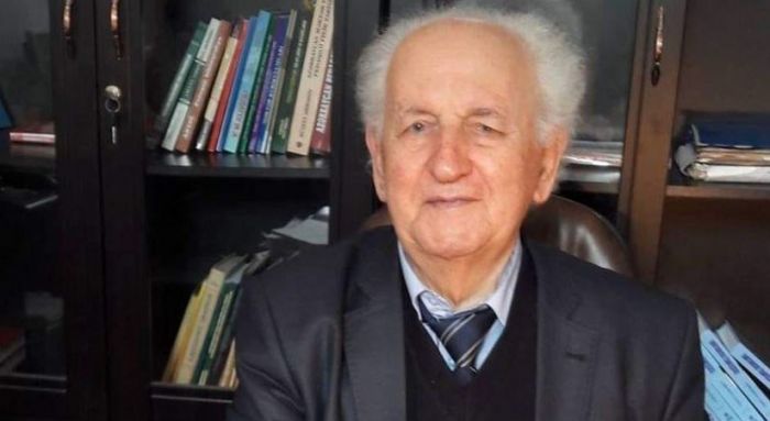 “Əlifba” kitabının müəllifi Yəhya Kərimov vəfat edib “Əlifba” kitabının müəllifi Yəhya Kərimov vəfat edib