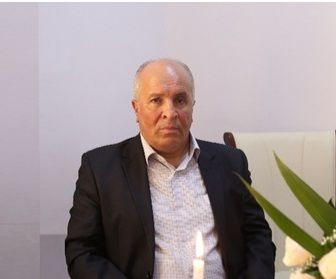"Gördüm bir kol dibində bir sıxma qar kimiyəm - nəfəs dəymir əriyəm..." - Zahid Sarıtorpaq - Şeirlər "Gördüm bir kol dibində bir sıxma qar kimiyəm - nəfəs dəymir əriyəm..." - Zahid Sarıtorpaq - Şeirlər