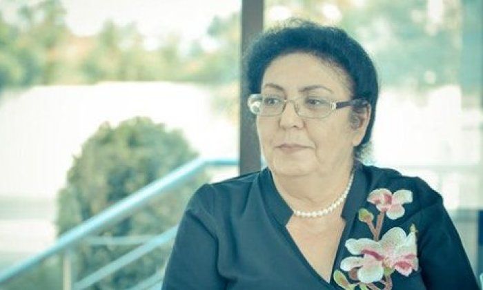 Gülüş - Kamalə ABİYEVA. Hekayə Gülüş - Kamalə ABİYEVA. Hekayə