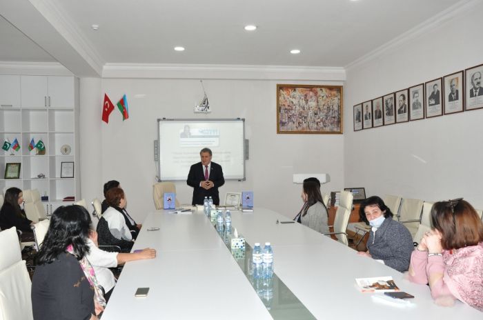 Ədəbiyyat İnstitutunda “Nizami Gəncəvinin Türkiyədə təbliği və nəşri” mövzusunda tədbir keçirilib - FOTOLAR Ədəbiyyat İnstitutunda “Nizami Gəncəvinin Türkiyədə təbliği və nəşri” mövzusunda tədbir keçirilib - FOTOLAR