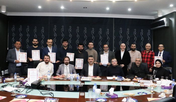 “Azərbaycan Nəşriyyatları Assosiasiyası”nın illik hesabat iclası keçirildi - FOTOLAR “Azərbaycan Nəşriyyatları Assosiasiyası”nın illik hesabat iclası keçirildi - FOTOLAR