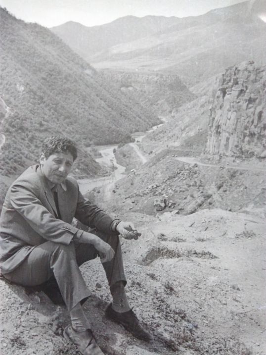 "Bu torpağı tanı, sev" - Tofiq Mahmudun uşaq poeziyasında təbiət - Mətanət VAHİD "Bu torpağı tanı, sev" - Tofiq Mahmudun uşaq poeziyasında təbiət - Mətanət VAHİD