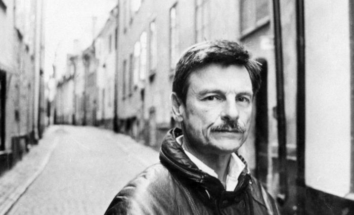 Andrey Tarkovski: "Sənətin məqsədi  düşünməyə təşviq etmək,  nəsə fikir çatdırmaq,  ya da bir nümunə  yaratmaq deyil" - Tərcümə Andrey Tarkovski: "Sənətin məqsədi  düşünməyə təşviq etmək,  nəsə fikir çatdırmaq,  ya da bir nümunə  yaratmaq deyil" - Tərcümə