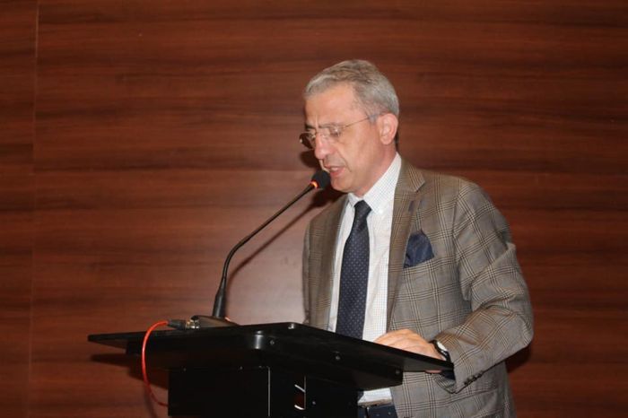 Keçmişə  gələcək naminə - Qurultayqabağı məruzə - Səlim BABULLAOĞLU Keçmişə  gələcək naminə - Qurultayqabağı məruzə - Səlim BABULLAOĞLU