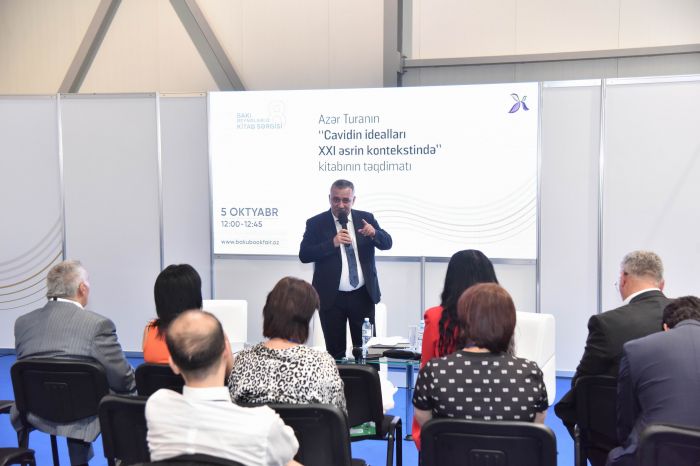 Azər Turanın “Cavid idealları XXI əsr kontekstində” mövzusunda məruzəsi dinlənildi - FOTOLAR Azər Turanın “Cavid idealları XXI əsr kontekstində” mövzusunda məruzəsi dinlənildi - FOTOLAR