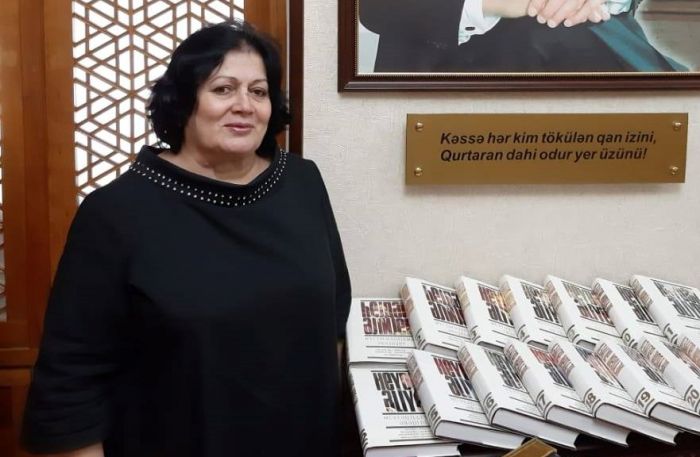 Hüseyn Cavid dühasının çağdaşlığı - Hüseyn Cavidin Bakıdakı ev-muzeyinin baş direktoru Gülbəniz Babaxanlı ilə müsahibə Hüseyn Cavid dühasının çağdaşlığı - Hüseyn Cavidin Bakıdakı ev-muzeyinin baş direktoru Gülbəniz Babaxanlı ilə müsahibə