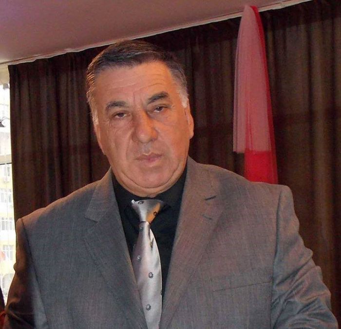 Bir gün Tanrı baxa  üzümə bəlkə... - Şeirlər. Kəmaləddin QƏDİM Bir gün Tanrı baxa  üzümə bəlkə... - Şeirlər. Kəmaləddin QƏDİM