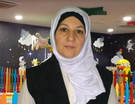 Ağaclar Eyfel qülləsindən, dağlar Misir piramidalarından daha gözəldi... - Şeirlər. Mina RƏŞİD Ağaclar Eyfel qülləsindən, dağlar Misir piramidalarından daha gözəldi... - Şeirlər. Mina RƏŞİD