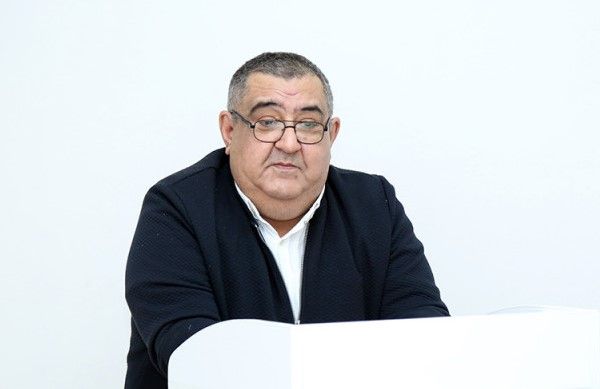 Vüqar Əhməd-60: Nəğmə dolu ürəyin çoxşaxəli palitrası - Gülbəniz Babayeva |  Edebiyyatqazeti.az