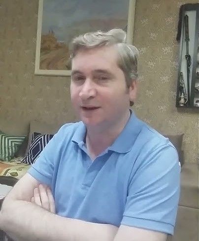 Qızılgülün sahibi - Turan UĞUR Qızılgülün sahibi - Turan UĞUR