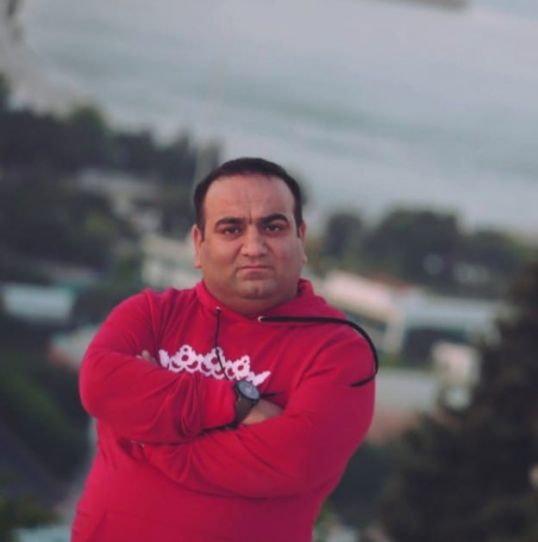 Bu səssizlik qulağımı batırır... - Şeirlər. Tural BALABƏYLİ Bu səssizlik qulağımı batırır... - Şeirlər. Tural BALABƏYLİ