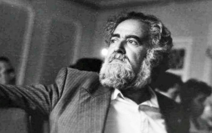 Şeirində zamanın nəbzi döyünən şair – Xəlil Rza Ulutürk - Mətanət VAHİD Şeirində zamanın nəbzi döyünən şair – Xəlil Rza Ulutürk - Mətanət VAHİD