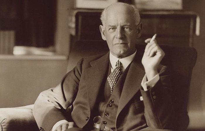 Ədəbiyyat və Həyat - Con Qolsuorsinin essesi Ədəbiyyat və Həyat - Con Qolsuorsinin essesi