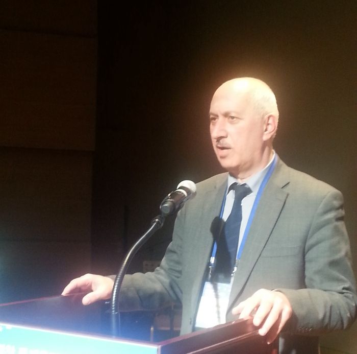 Adiliyin böyüklüyü - Müəllimim professor  Firidun Hüseynovun xatirəsinə. Vaqif Sultanlı Adiliyin böyüklüyü - Müəllimim professor  Firidun Hüseynovun xatirəsinə. Vaqif Sultanlı