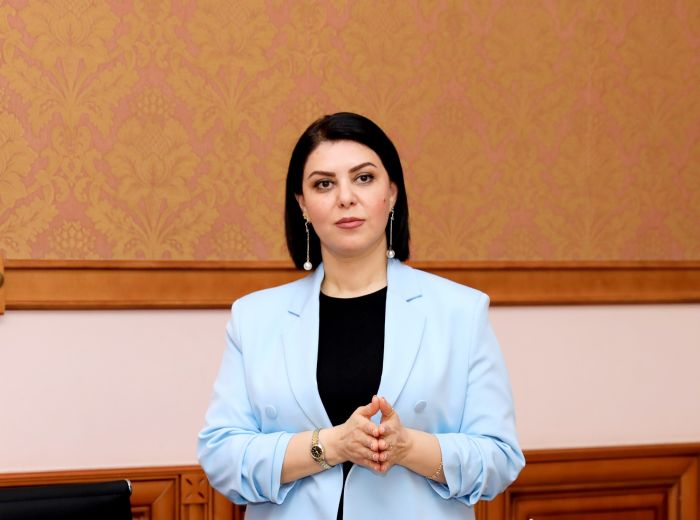 Kamal Abdullanın "Laokoon... Laokoon..."  romanının poetikası - Mətanət VAHİD Kamal Abdullanın "Laokoon... Laokoon..."  romanının poetikası - Mətanət VAHİD