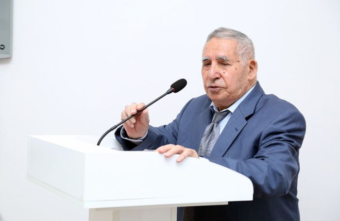 Bəzən həqiqətin yolu  elmi mübahisədən keçir - Qəzənfər PAŞAYEV Bəzən həqiqətin yolu  elmi mübahisədən keçir - Qəzənfər PAŞAYEV