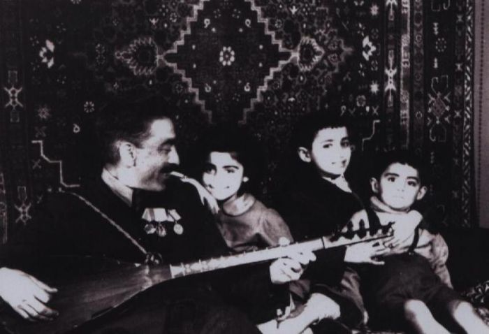 Atam Səməd Vurğun haqqında - Vaqif SƏMƏDOĞLU Atam Səməd Vurğun haqqında - Vaqif SƏMƏDOĞLU