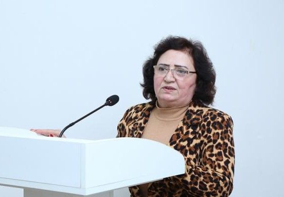 Çətənə kolu - Novella. Bahar BƏRDƏLİ Çətənə kolu - Novella. Bahar BƏRDƏLİ