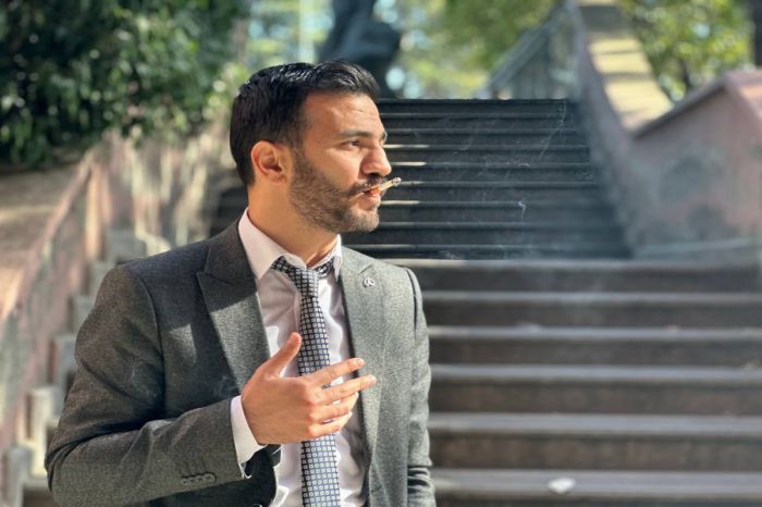 Fattahov Roma -  ən arxa sıra! - Ulucay Akifin hekayəsi Fattahov Roma -  ən arxa sıra! - Ulucay Akifin hekayəsi