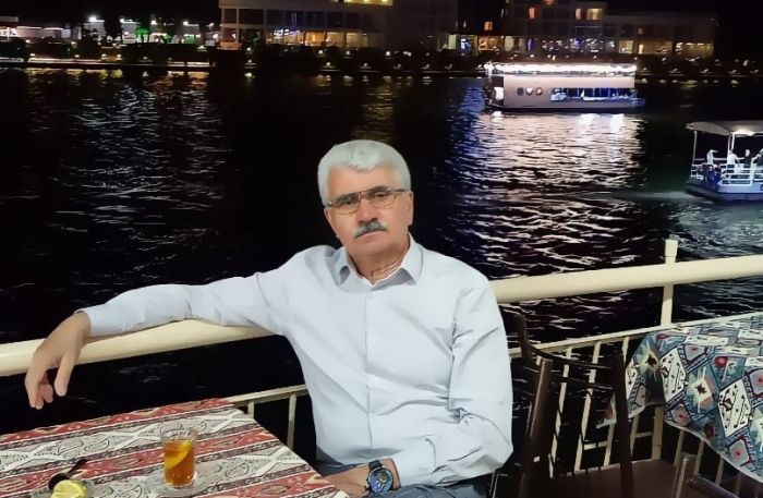 Göy üzü bir dənizdi - Həzi Həsənlinin şeirləri Göy üzü bir dənizdi - Həzi Həsənlinin şeirləri