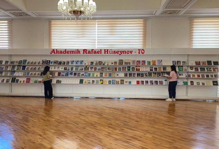 Milli Kitabxanada “Akademik Rafael Hüseynov - 70” adlı kitab sərgisi - açılıb Milli Kitabxanada “Akademik Rafael Hüseynov - 70” adlı kitab sərgisi - açılıb