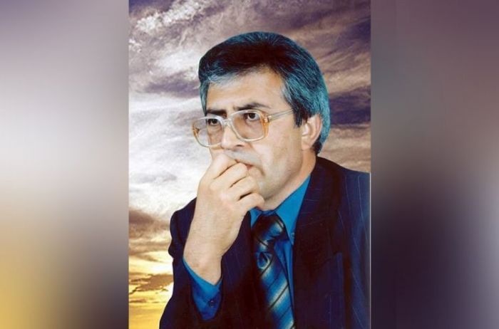 Şeirlər - Hüseyn Bağıroğlu Şeirlər - Hüseyn Bağıroğlu