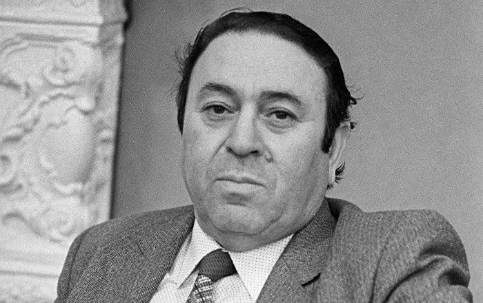 Nəbi Xəzri-100: Ömür çəhlimi - Turan UĞUR Nəbi Xəzri-100: Ömür çəhlimi - Turan UĞUR