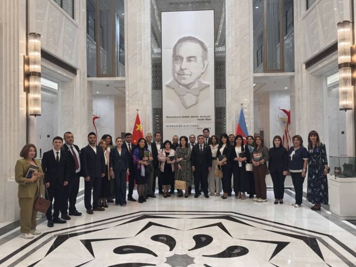 Ədəbiyyatşünaslarımız Çin azəbaycanşünaslıq beynəlxalq elmi konfransında - iştirak ediblər - FOTOLAR