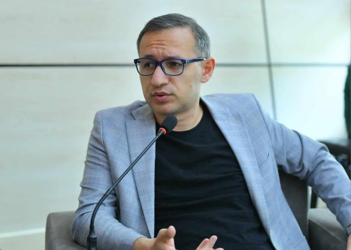 Ekoloji tənqid:  Yaşılı öyrətmək - QİSMƏT Ekoloji tənqid:  Yaşılı öyrətmək - QİSMƏT