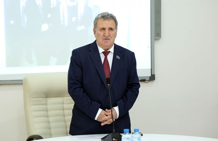 Anlamaq dərdinin mənəviyyat dərsləri Anlamaq dərdinin mənəviyyat dərsləri