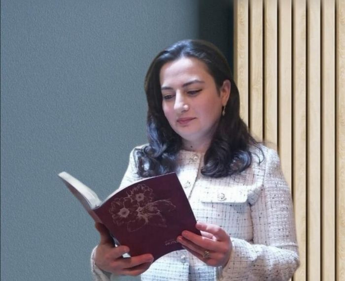 Postmodern təhkiyədə dərviş:  İlqar Fəhminin  "Çənlibel tülküsü" trilogiyası Postmodern təhkiyədə dərviş:  İlqar Fəhminin  "Çənlibel tülküsü" trilogiyası