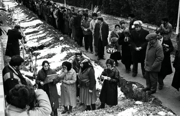 "Gözünü sabaha dikdi şəhidlər" - Bəxtiyar Vahabzadə