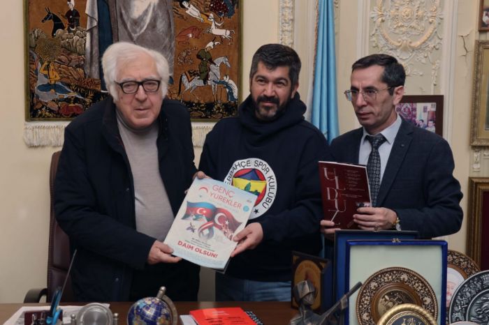 Türkiyənin "Gənc ürəklər" jurnalının Azərbaycan ədəbiyyatına həsr edilmiş buraxılışının təqdimatı keçirilib Türkiyənin "Gənc ürəklər" jurnalının Azərbaycan ədəbiyyatına həsr edilmiş buraxılışının təqdimatı keçirilib